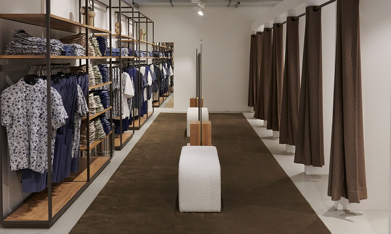 Umkleiden im Brax Outlet